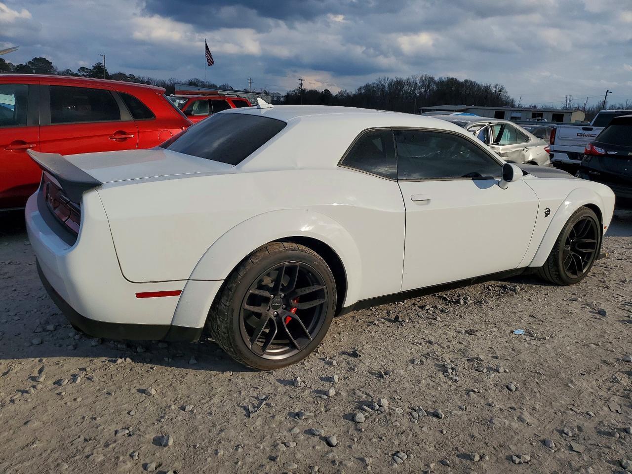 2023 Dodge Challenger Srt Hellcat - zdjęcie 3