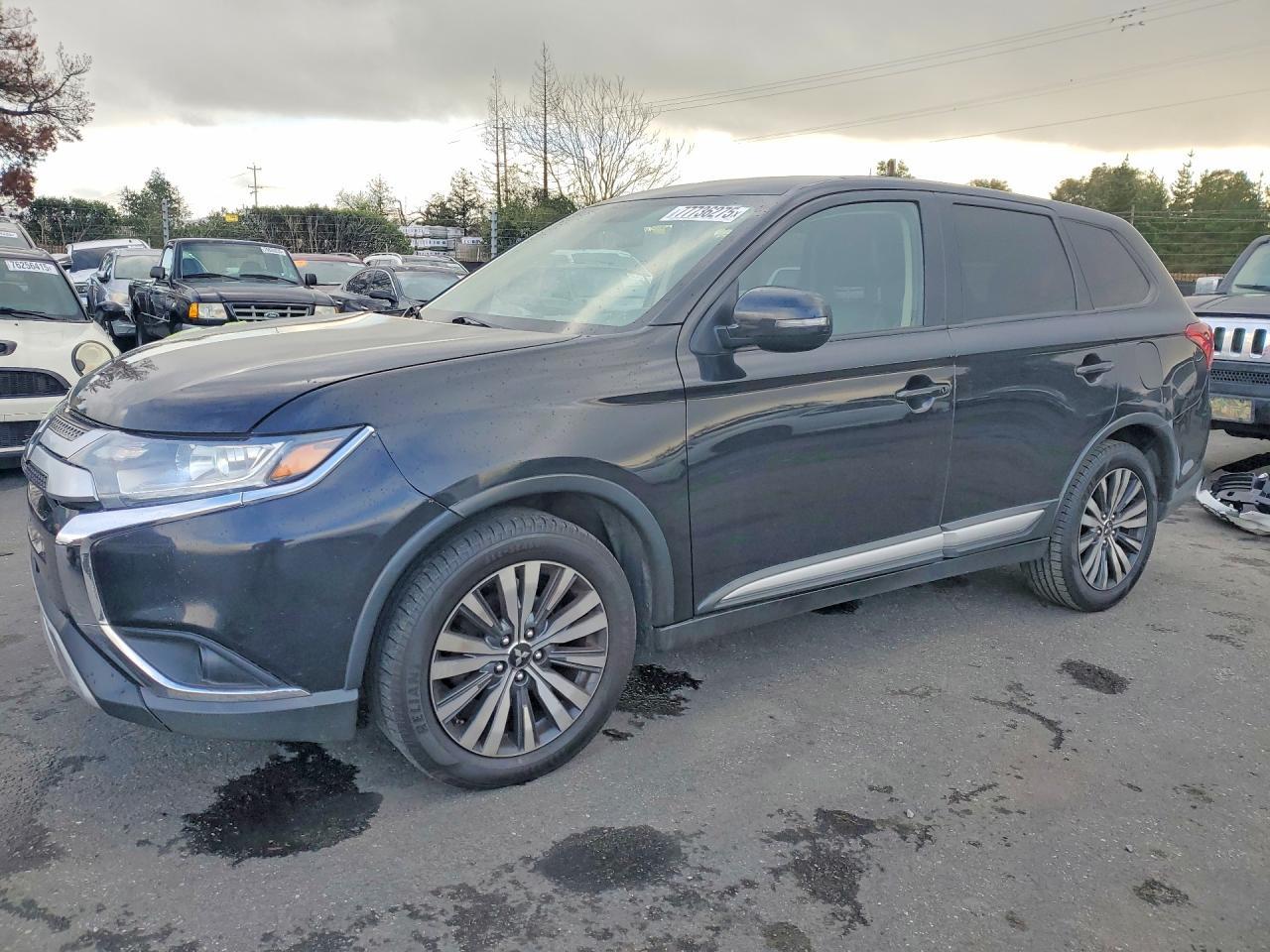 2019 Mitsubishi Outlander Se - zdjęcie główne