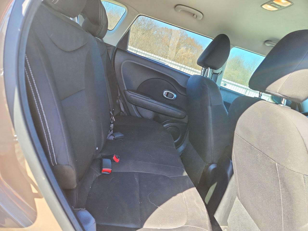 2016 Kia Soul Base - zdjęcie 11