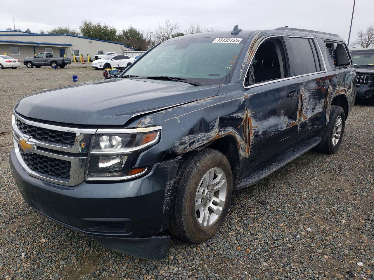 2019 Chevrolet Suburban K1500 Lt - zdjęcie główne