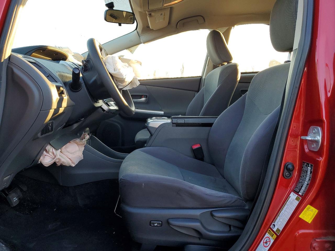 2014 Toyota Prius V - zdjęcie 7