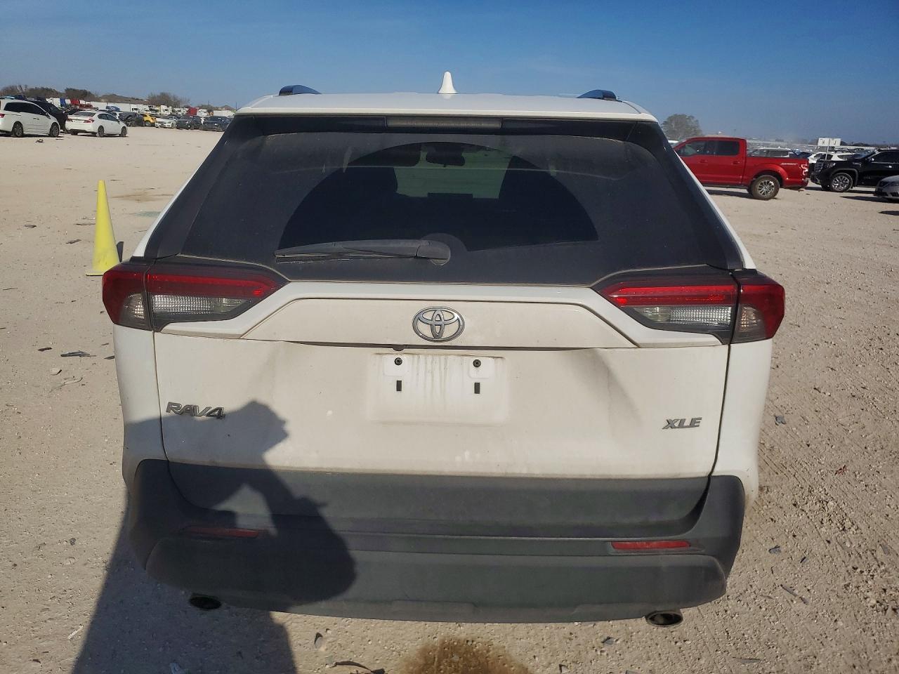 2019 Toyota Rav4 Xle - zdjęcie 6