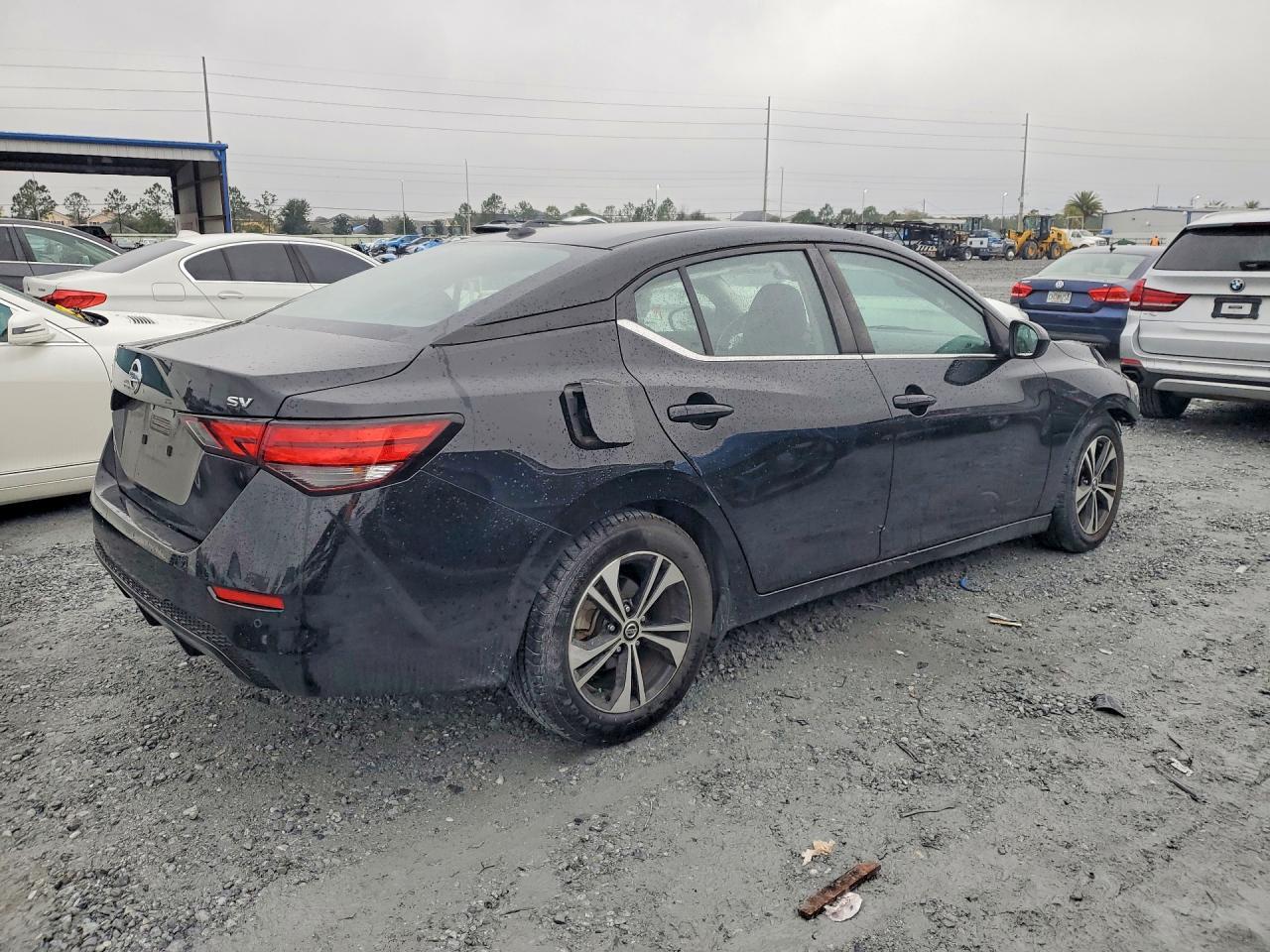 2022 Nissan Sentra Sv - zdjęcie 3