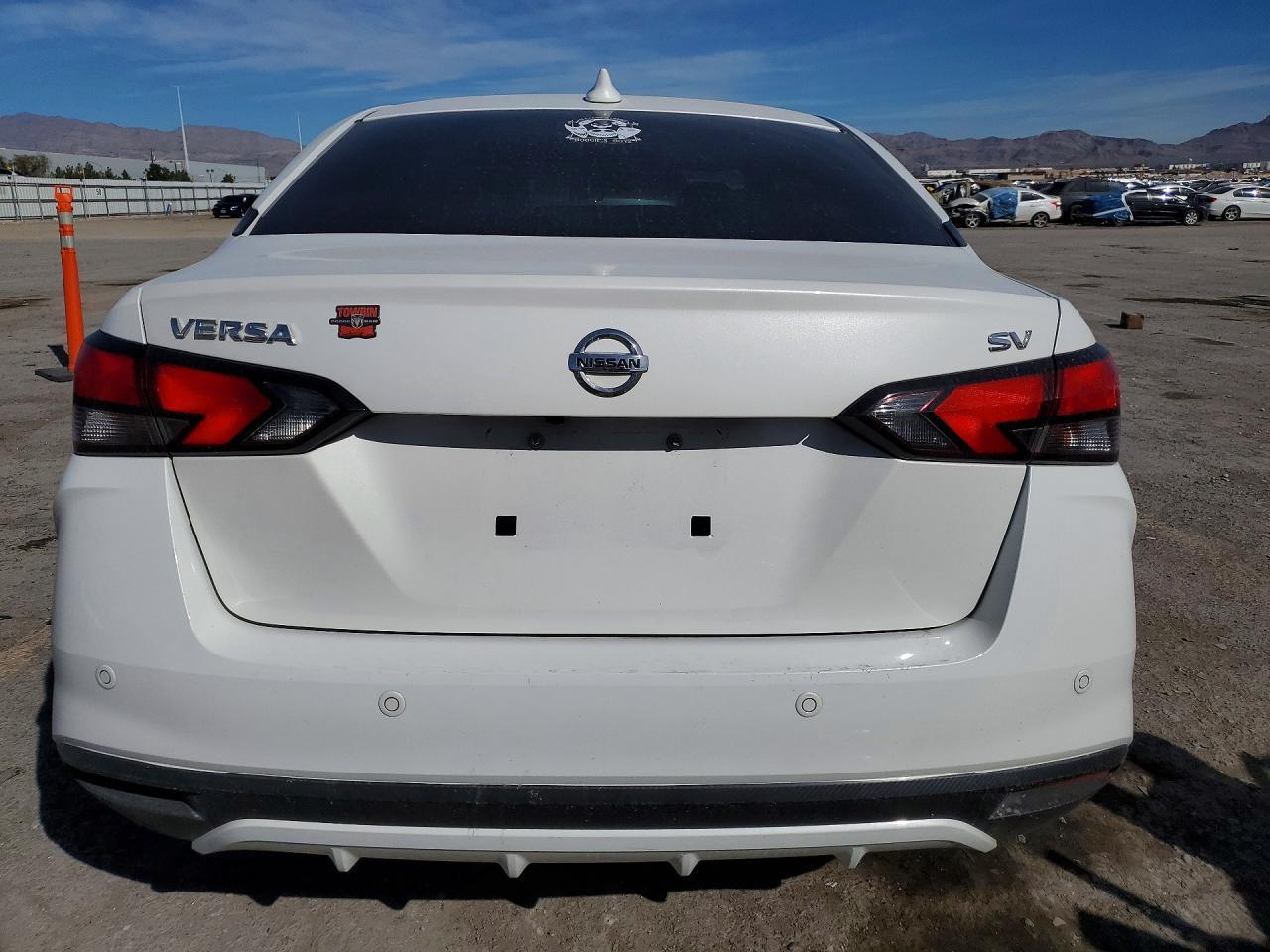 2020 Nissan Versa Sv - zdjęcie 6