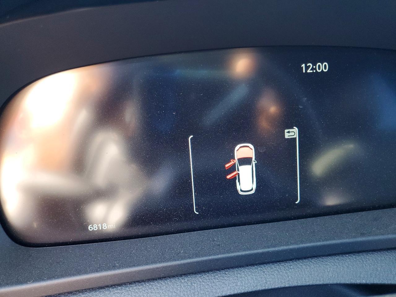 2025 Toyota Crown Signia Limited - zdjęcie 9