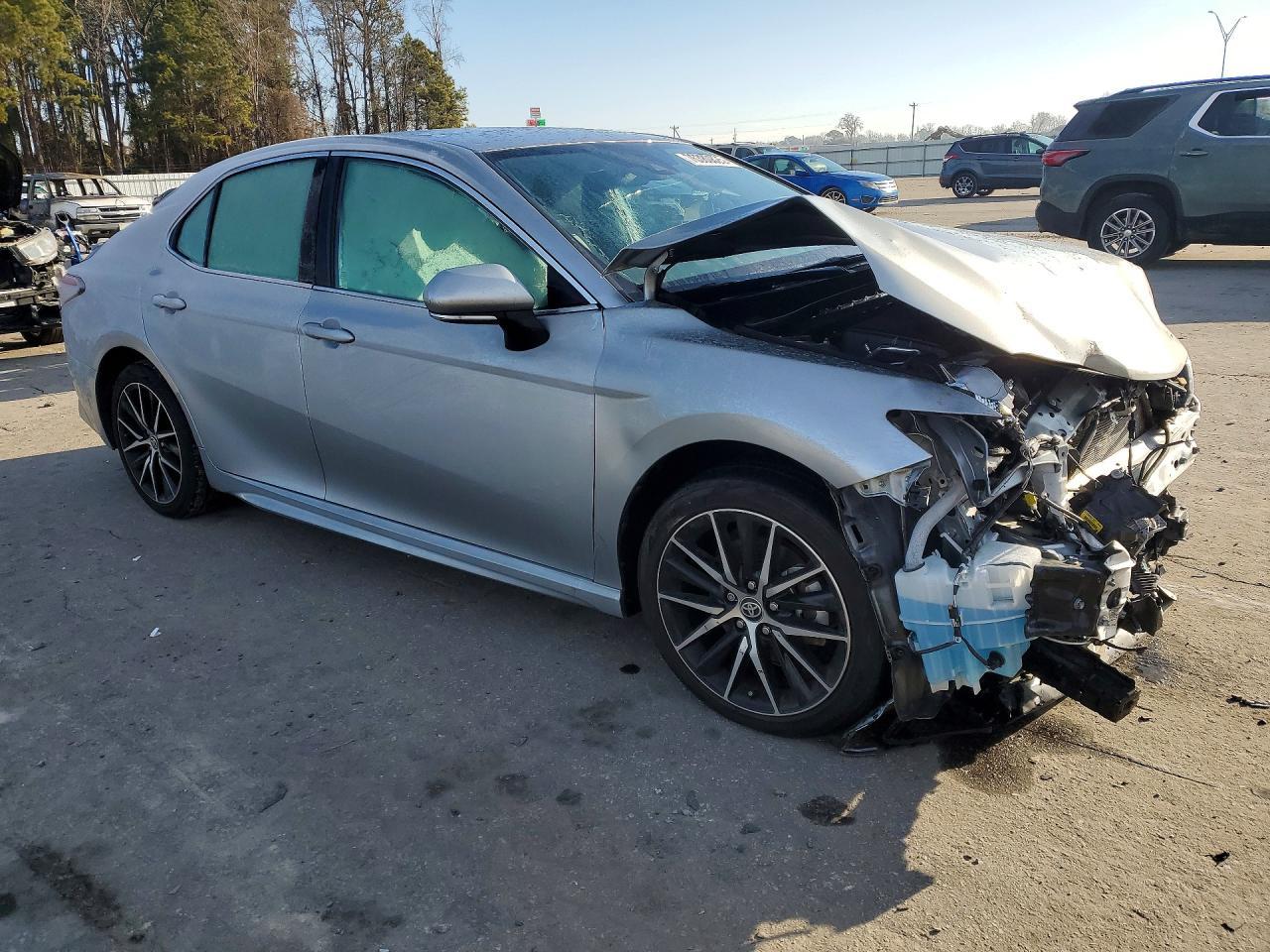 2024 Toyota Camry Se - zdjęcie 4