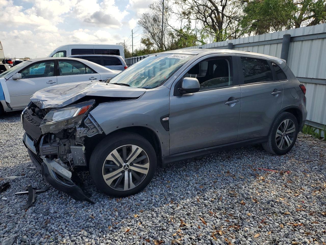 2022 Mitsubishi Outlander Sport Es - zdjęcie główne