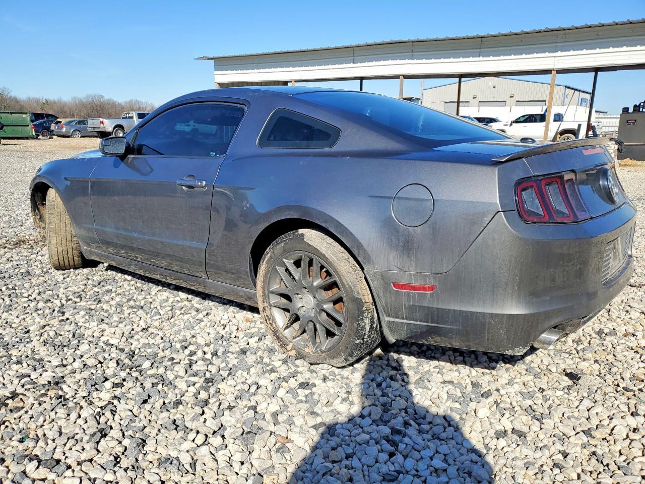 2014 Ford Mustang - zdjęcie 2