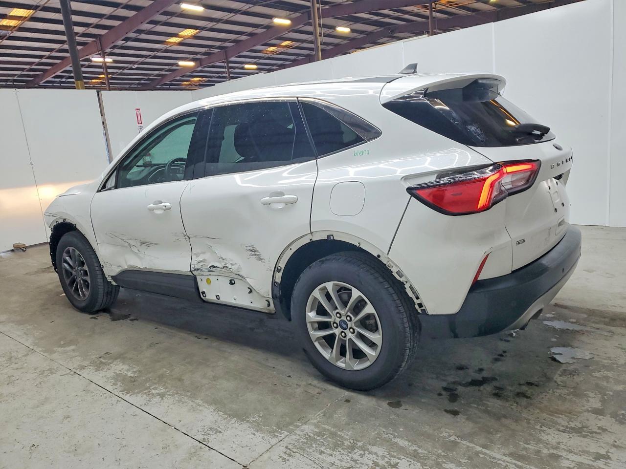 2022 Ford Escape Se - zdjęcie 2