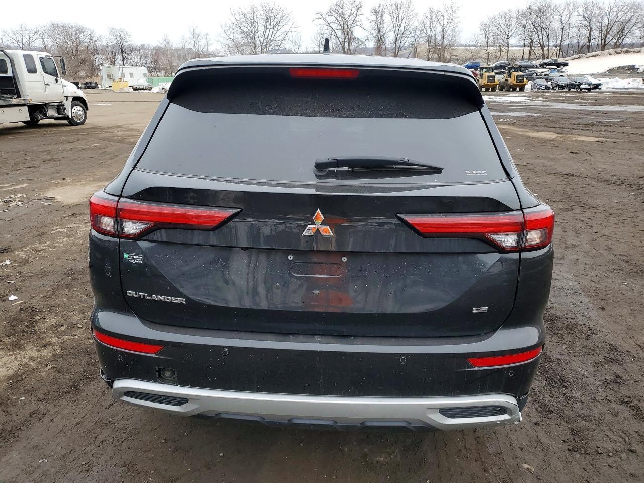 2023 Mitsubishi Outlander Se - zdjęcie 6