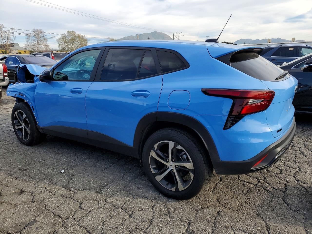 2024 Chevrolet Trax 1Rs - zdjęcie 2