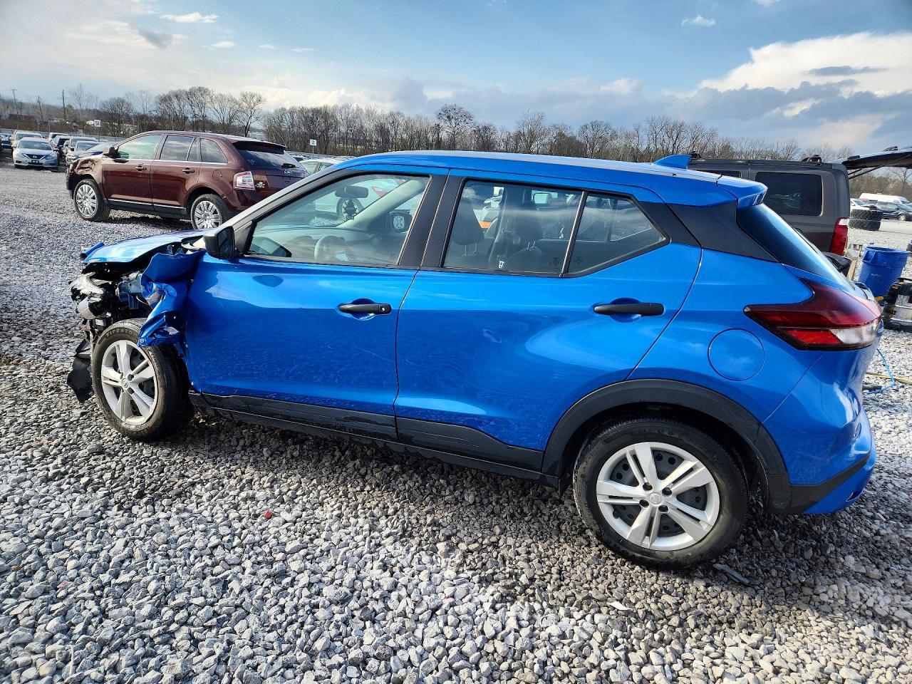 2024 Nissan Kicks S - zdjęcie 2