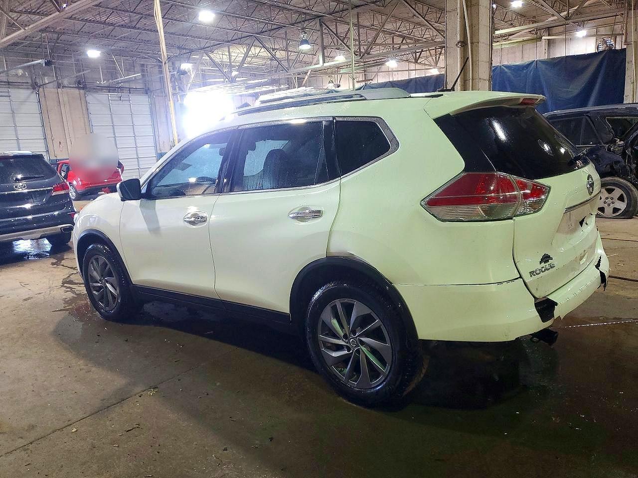 2016 Nissan Rogue S - zdjęcie 2