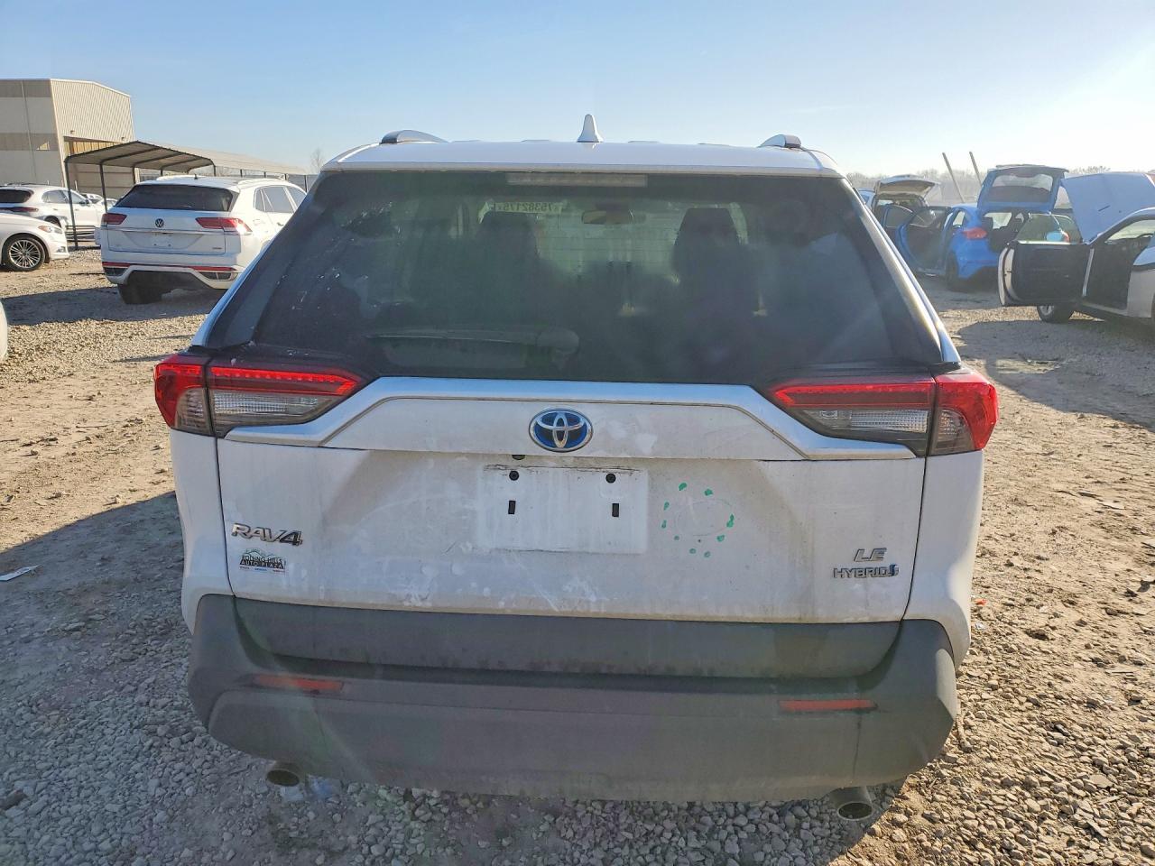 2021 Toyota Rav4 Hybrid Le - zdjęcie 6