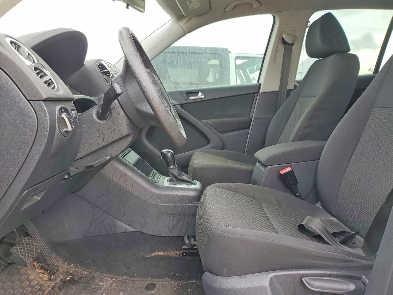 2017 Volkswagen Tiguan S - zdjęcie 7
