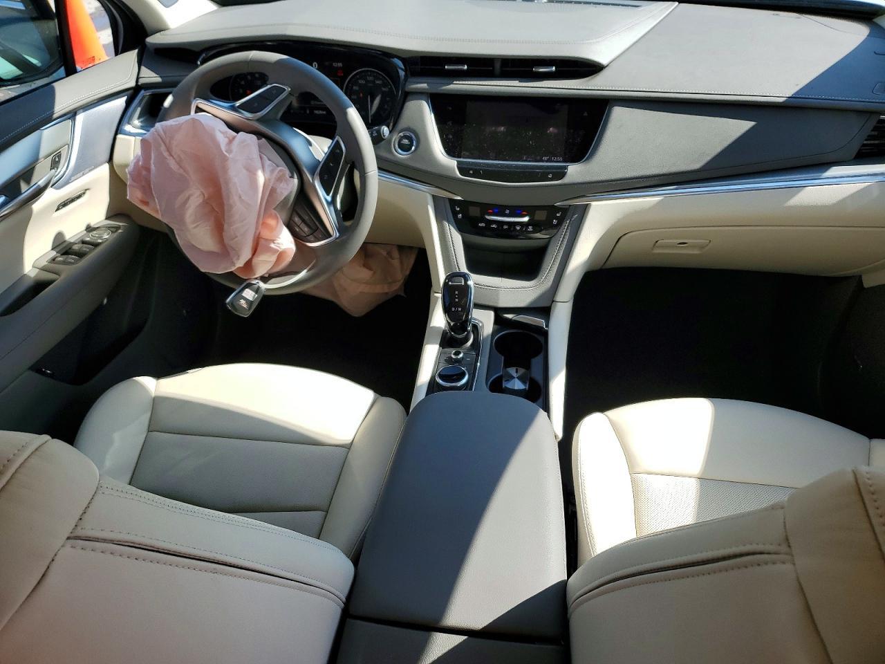2025 Cadillac Xt5 Premium Luxury - zdjęcie 8
