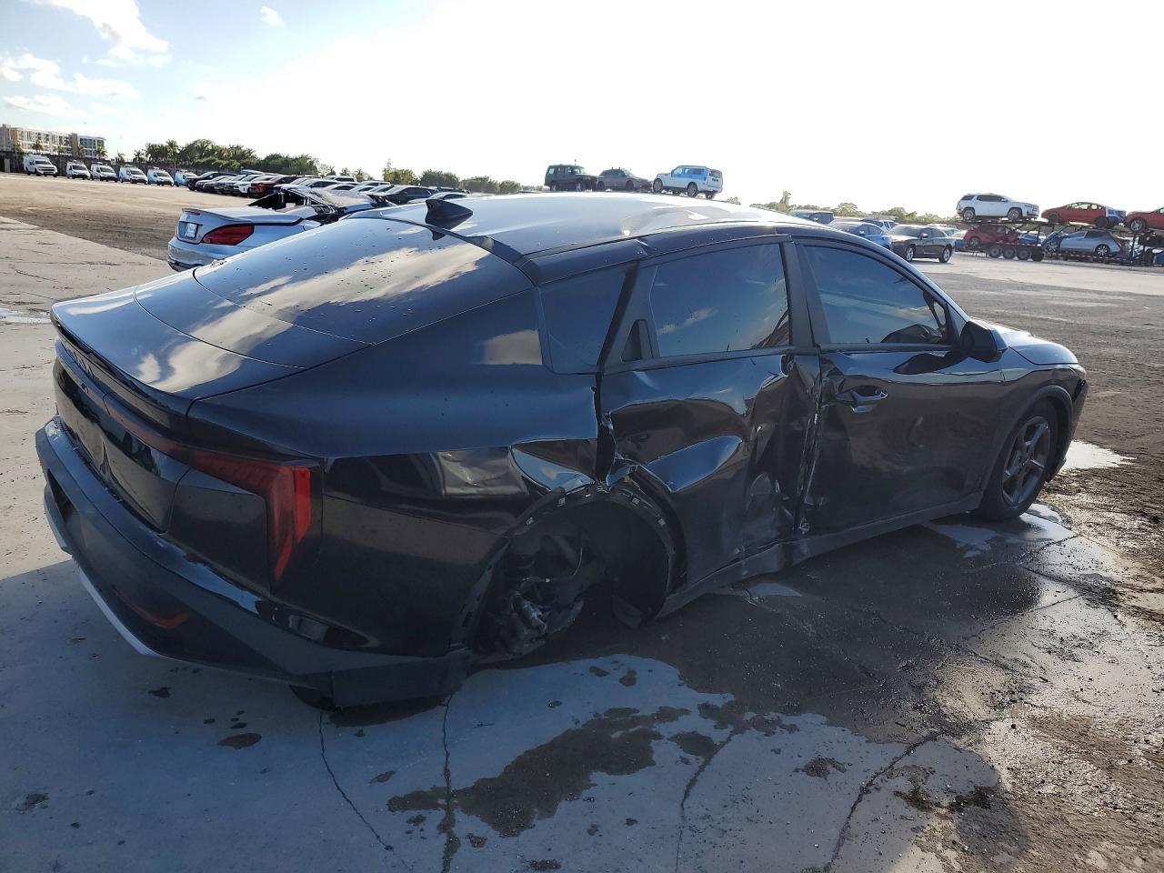 2025 Kia K4 Lxs - zdjęcie 3