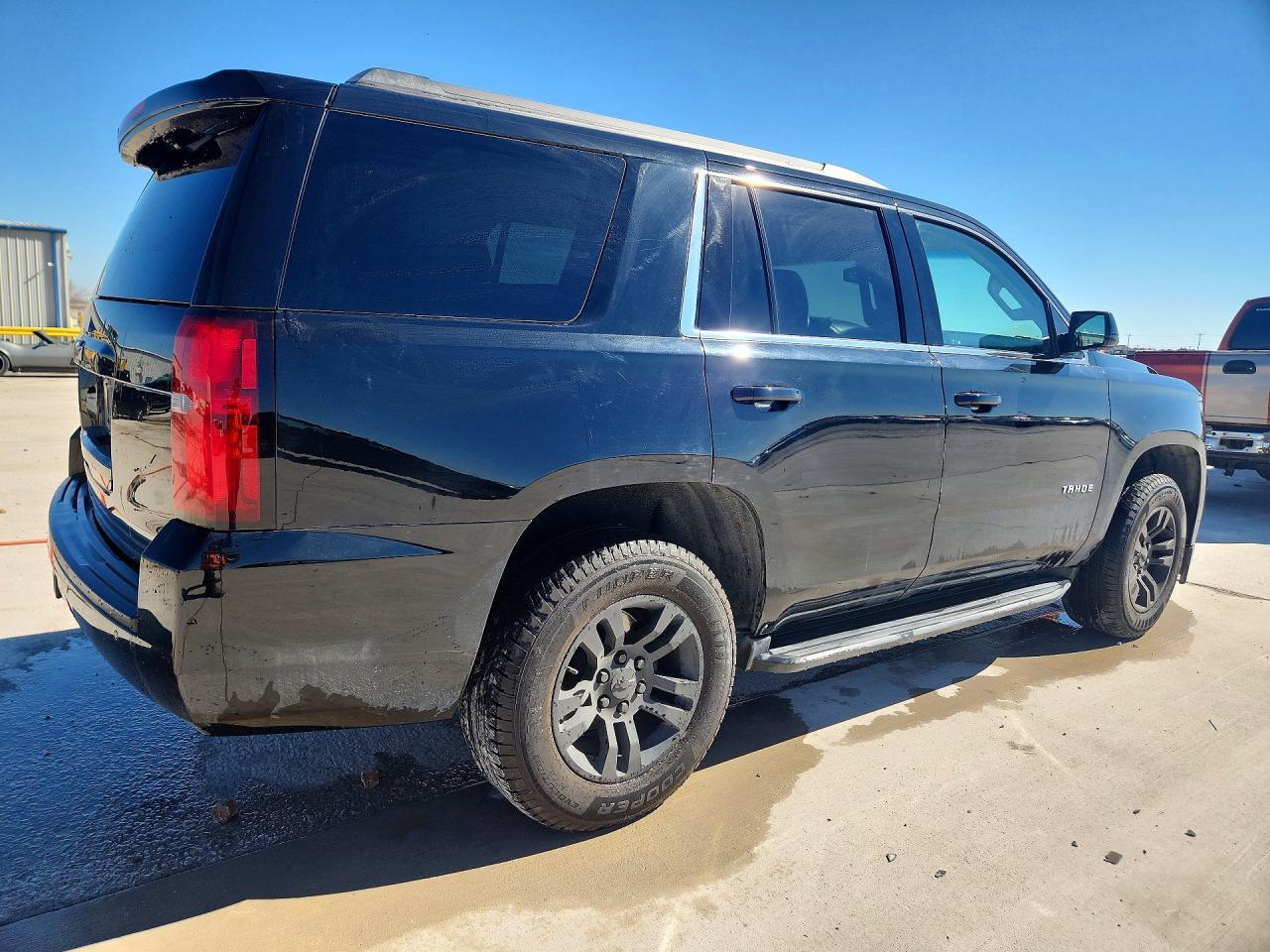 2020 Chevrolet Tahoe C1500 Ls - zdjęcie 3