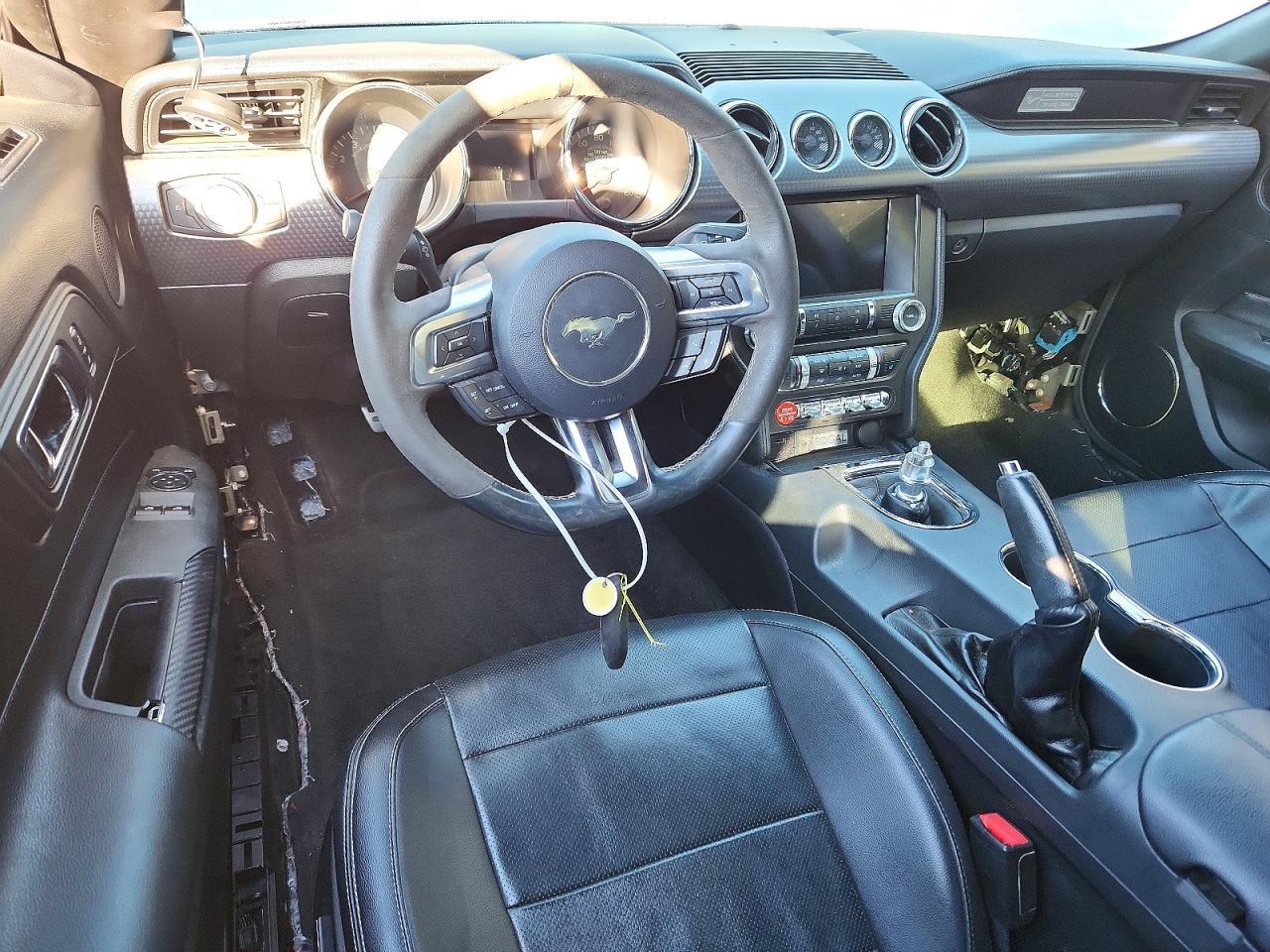 2016 Ford Mustang - zdjęcie 8