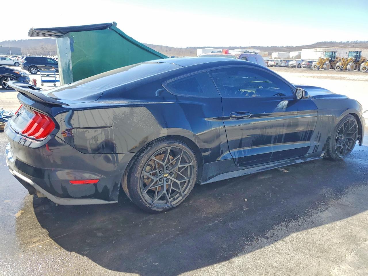 2018 Ford Mustang Gt - zdjęcie 3