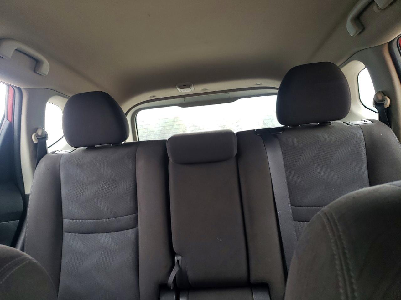 2015 Nissan Rogue S - zdjęcie 10