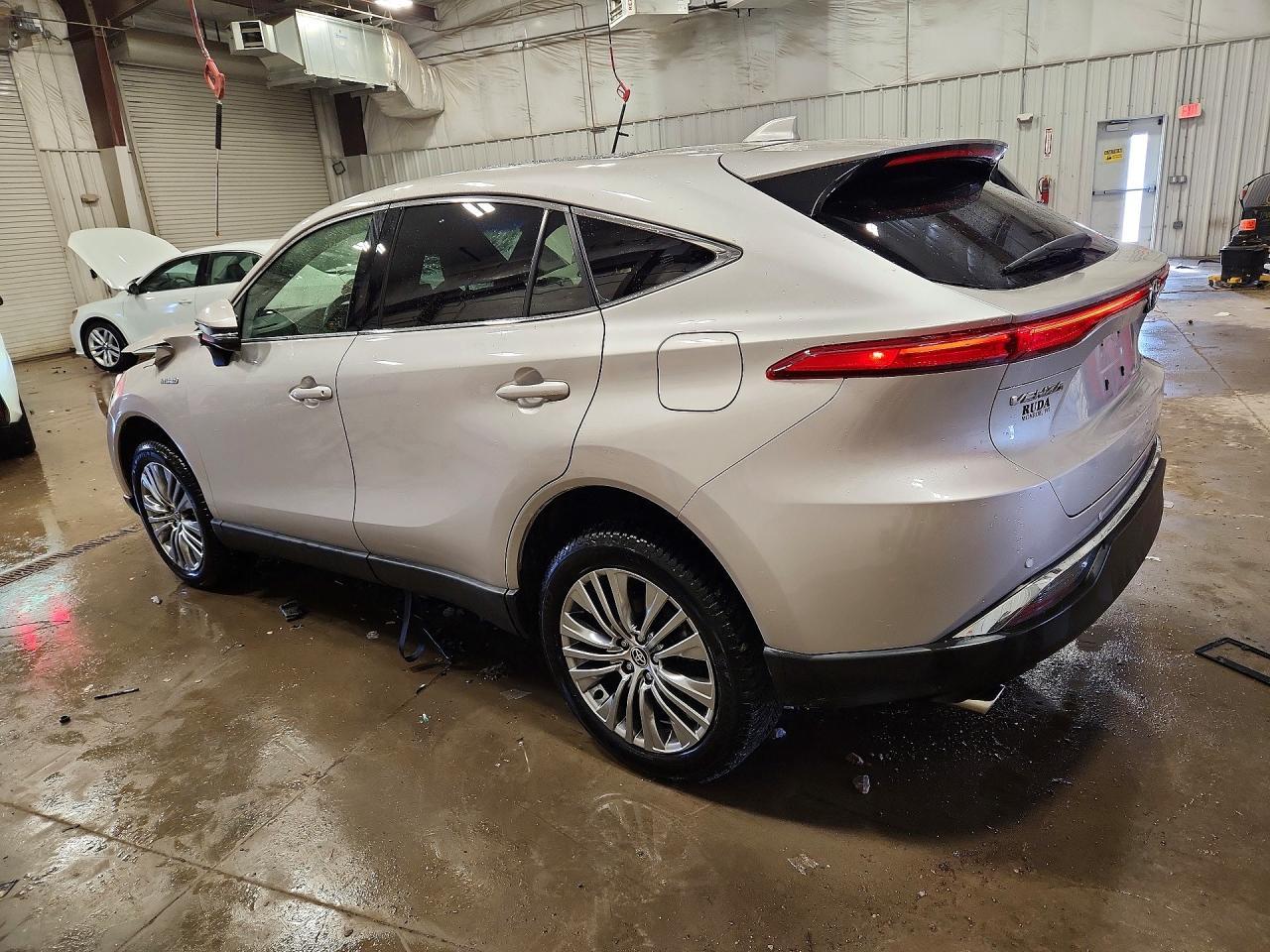 2021 Toyota Venza Limited - zdjęcie 2