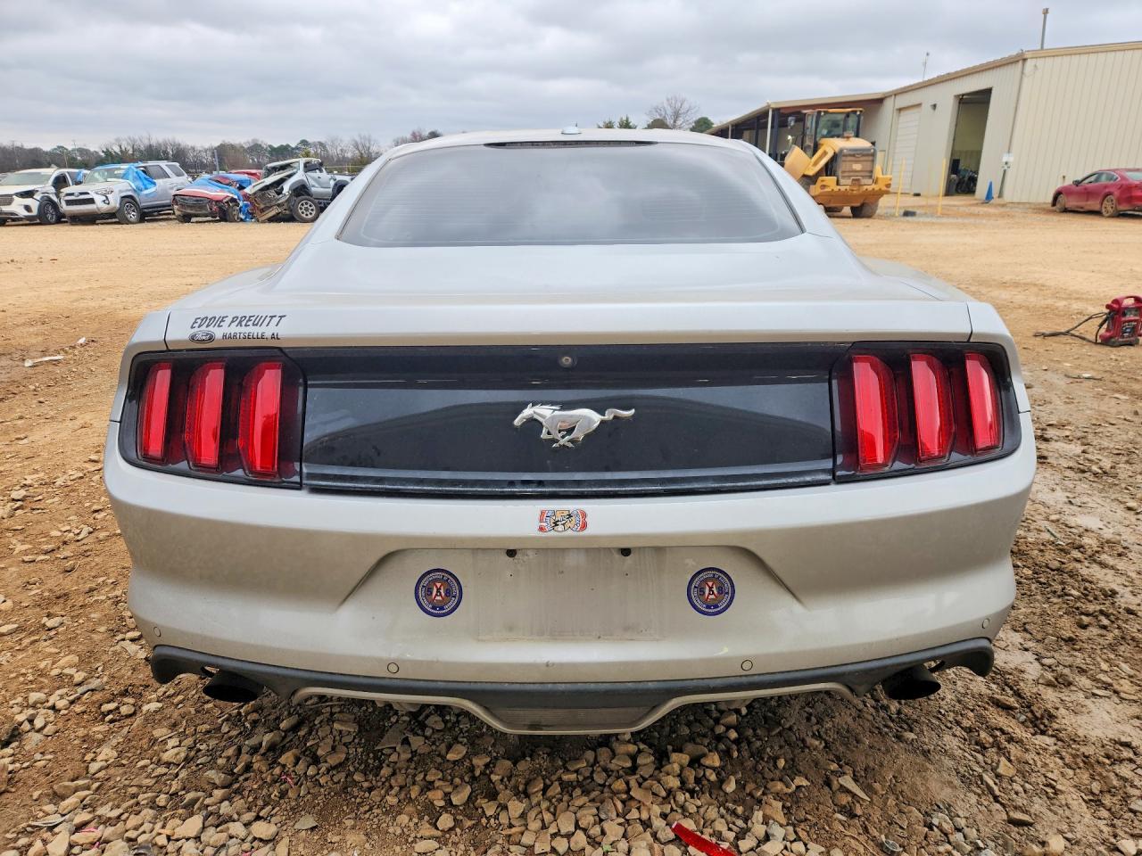 2015 Ford Mustang - zdjęcie 6