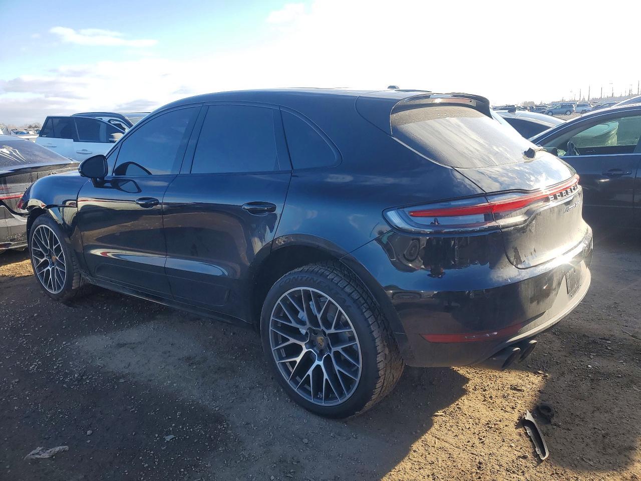 2021 Porsche Macan Turbo - zdjęcie 2