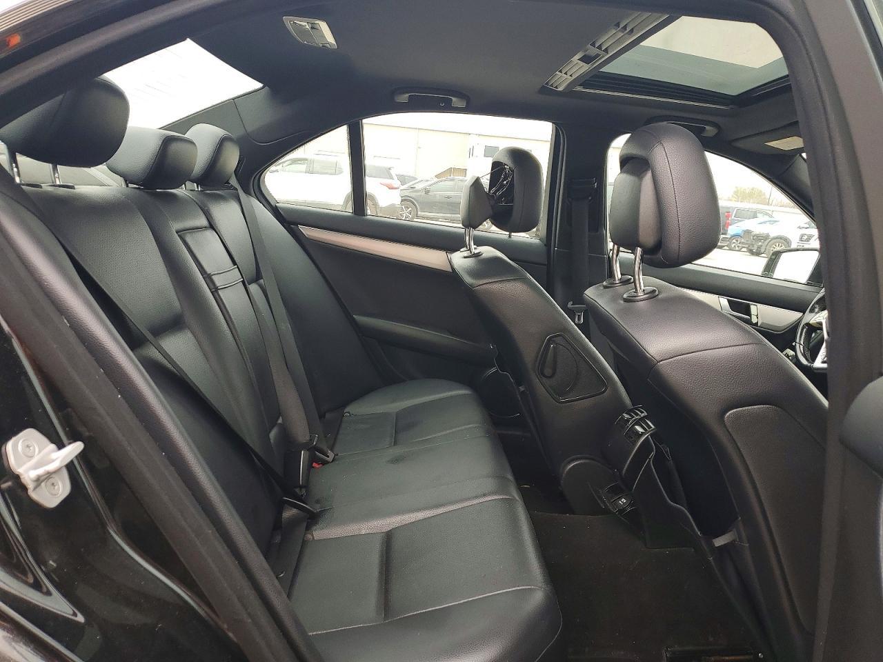 2013 Mercedes-Benz C 250 - zdjęcie 10