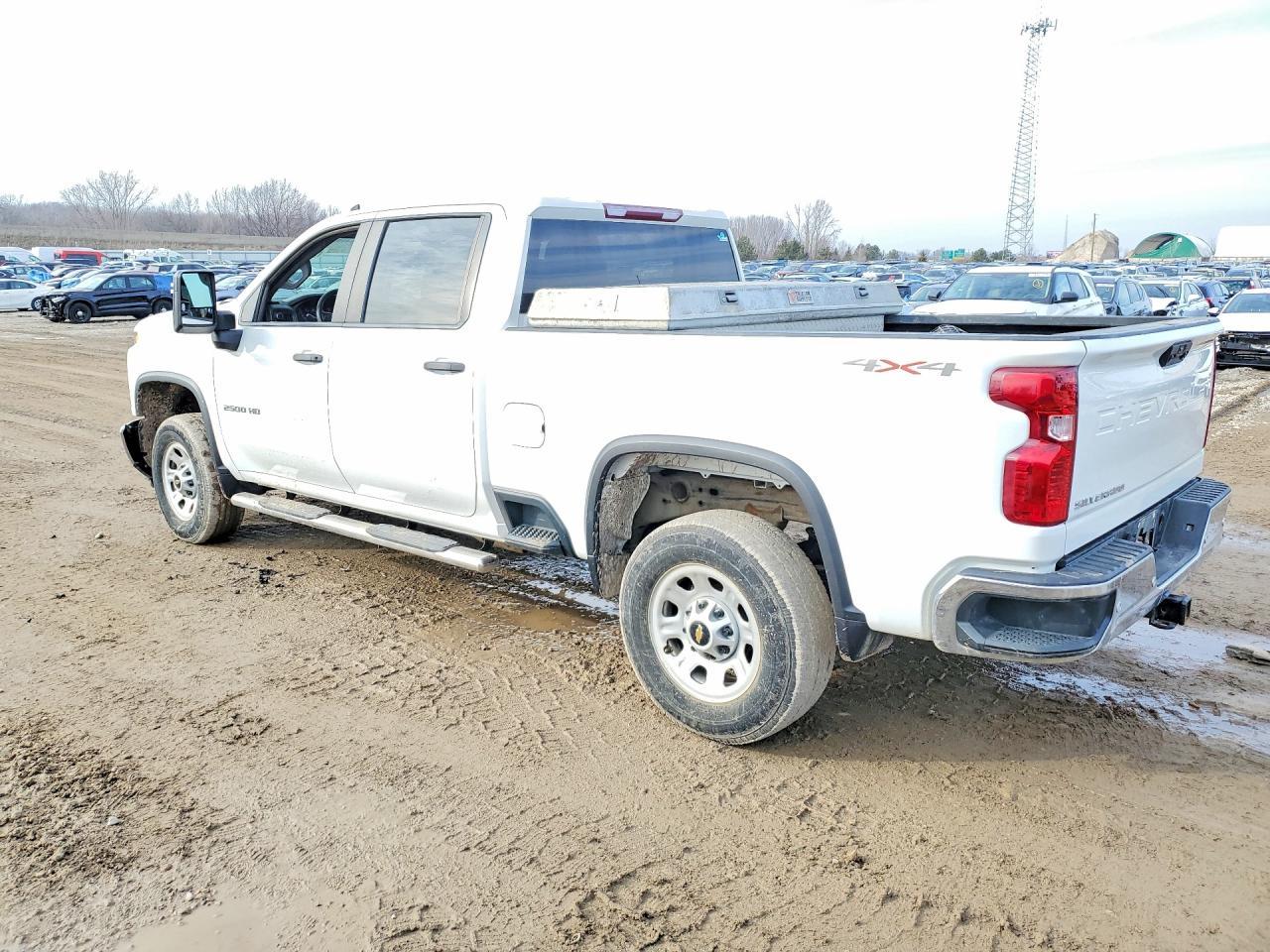 2024 Chevrolet Silverado K2500 Heavy Duty - zdjęcie 2