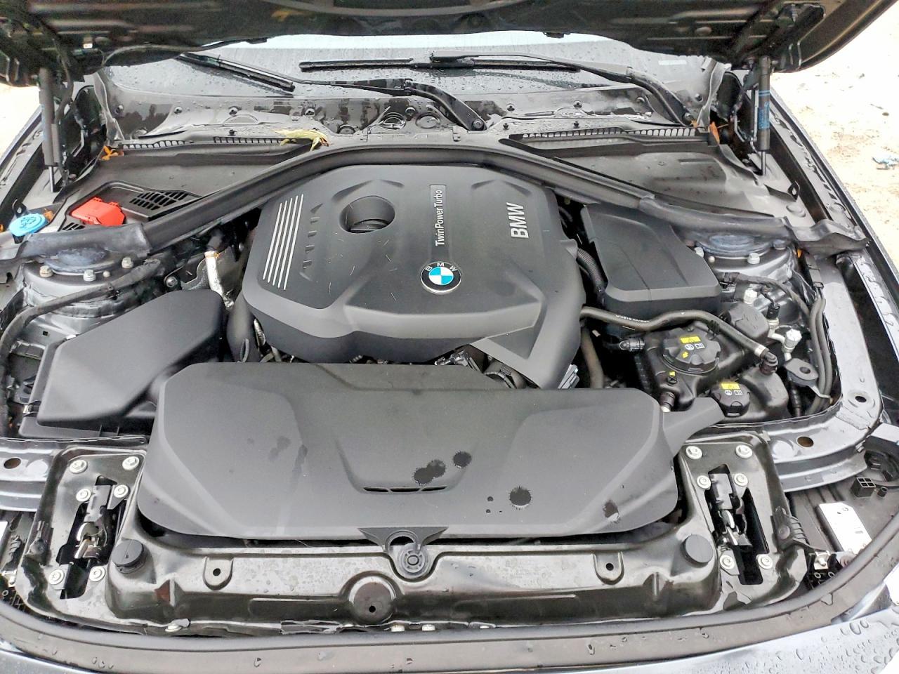 2017 BMW 330 Xi - zdjęcie 11