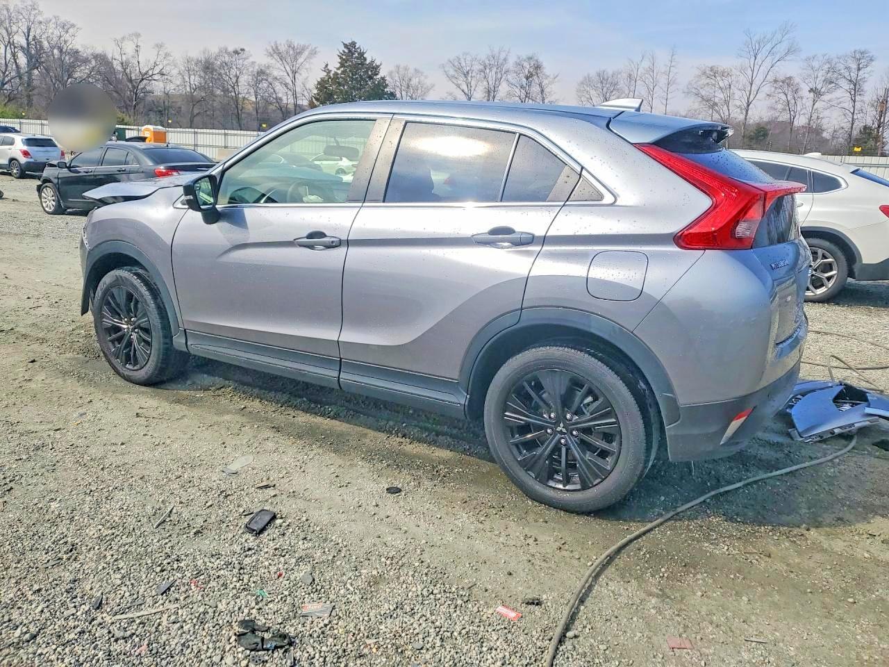 2019 Mitsubishi Eclipse Cross Le - zdjęcie 2