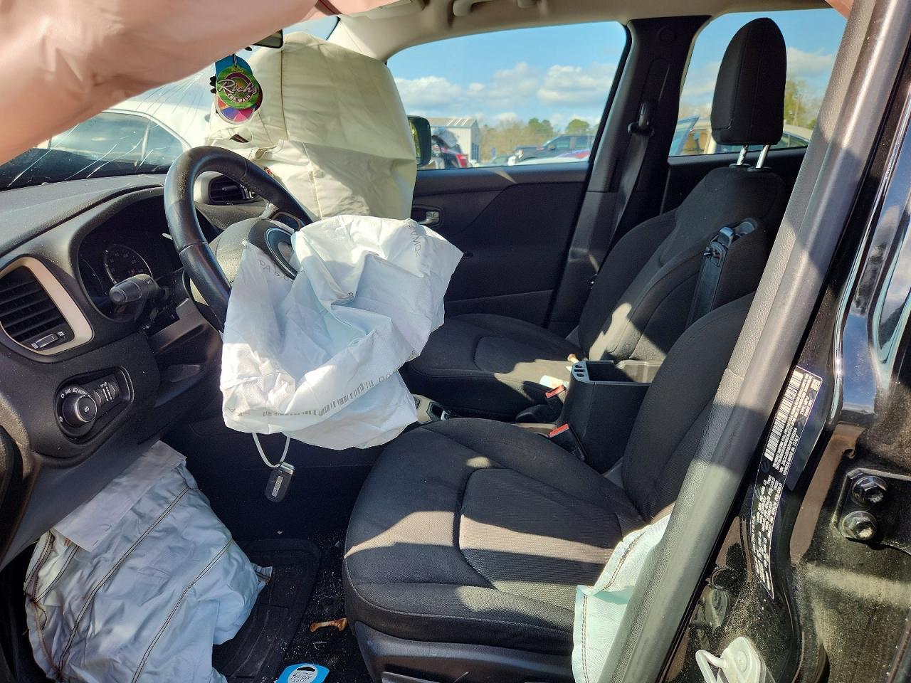 2017 Jeep Renegade Latitude - zdjęcie 7