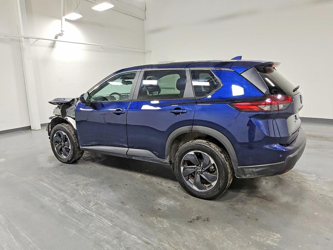 2024 Nissan Rogue Sv - zdjęcie 2