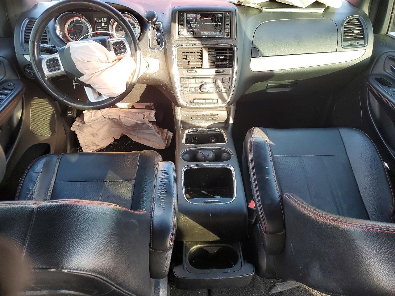 2015 Dodge Grand Caravan R/T - zdjęcie 8