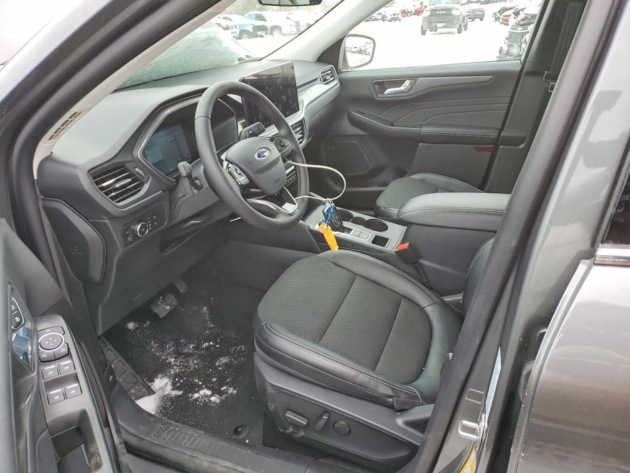 2025 Ford Escape - zdjęcie 7
