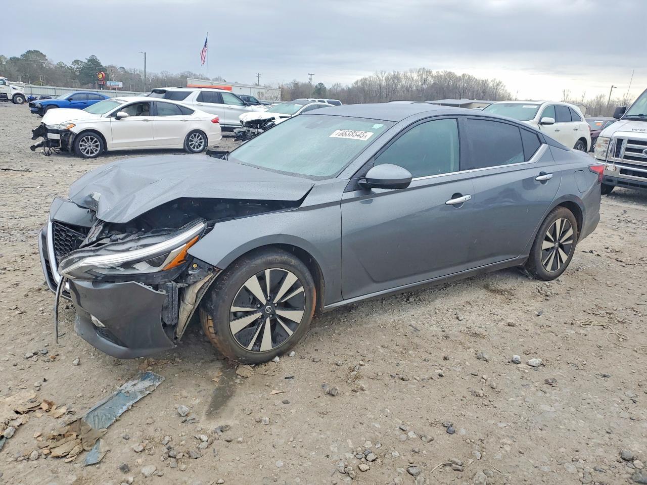 2021 Nissan Altima Sv - zdjęcie główne