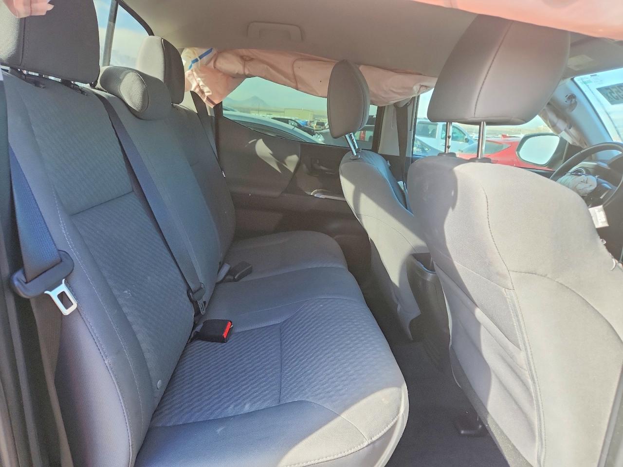 2021 Toyota Tacoma - zdjęcie 10