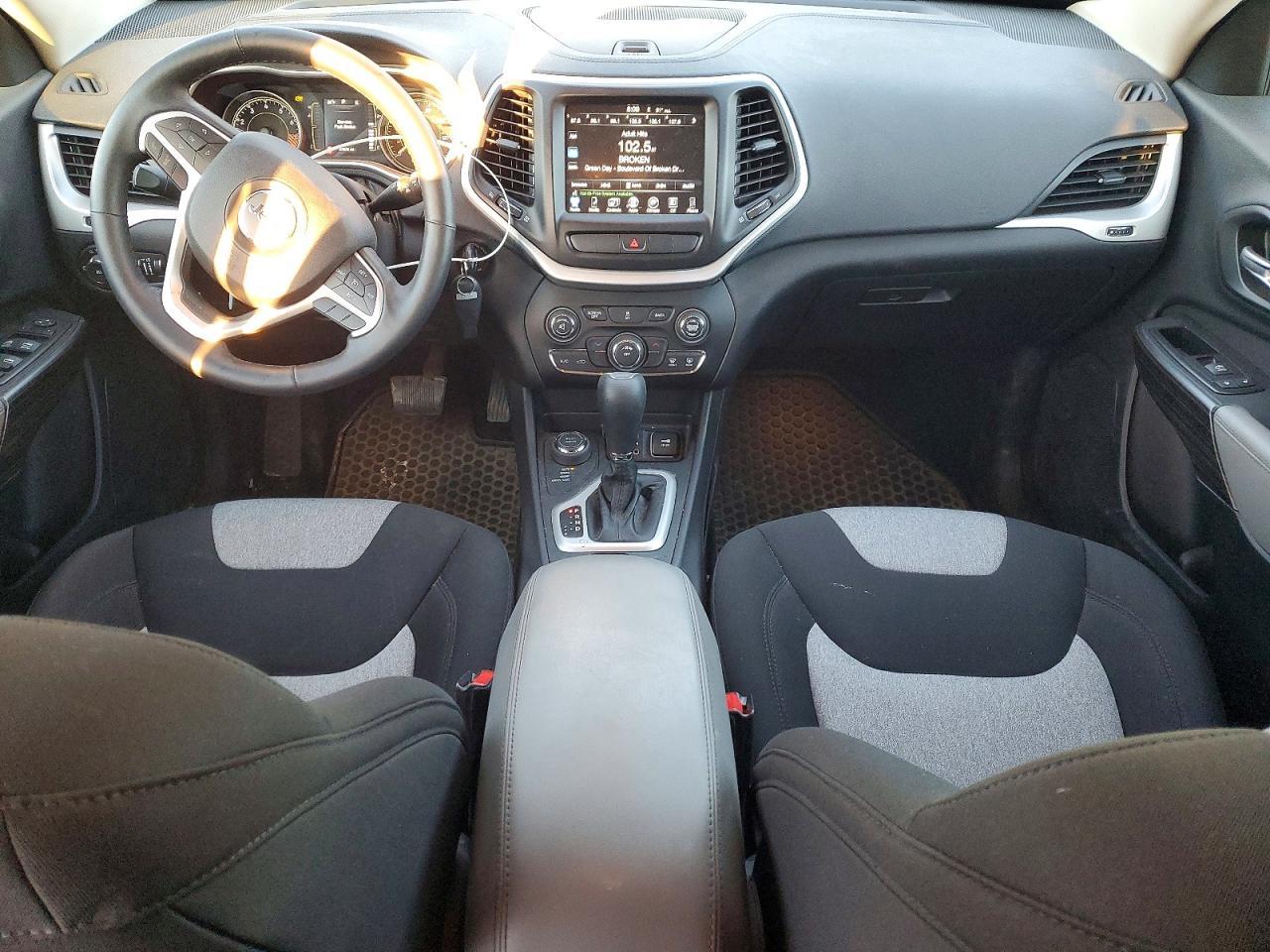 2014 Jeep Cherokee Latitude - zdjęcie 8