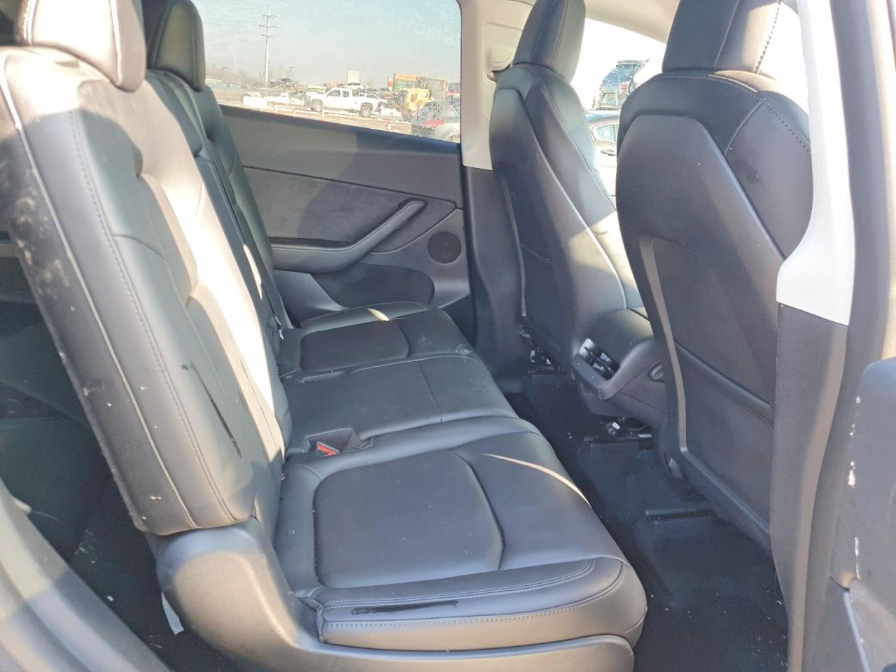 2022 Tesla Model Y - zdjęcie 10