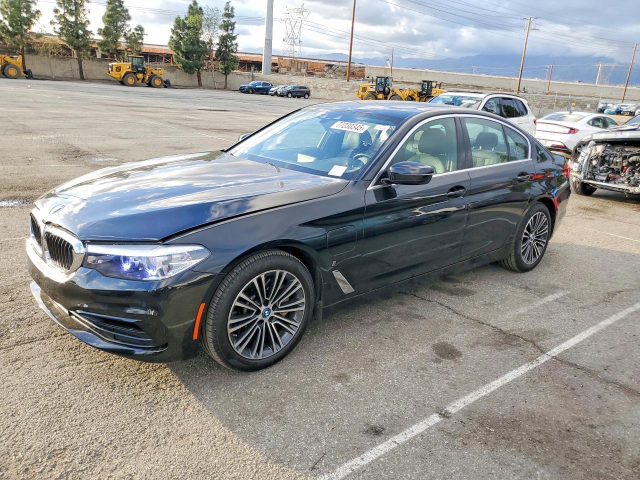 2019 BMW 530E - zdjęcie główne
