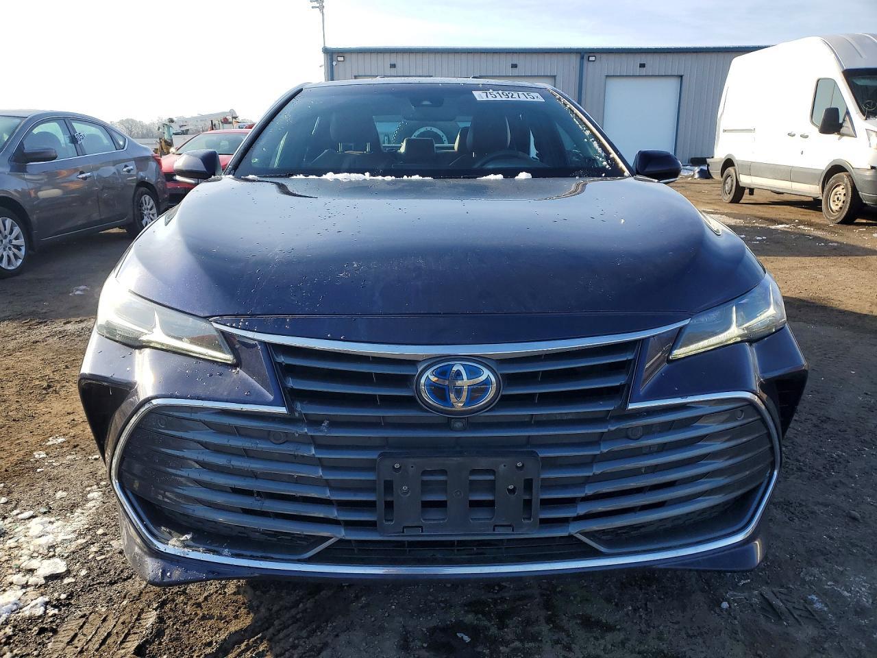 2022 Toyota Avalon Limited - zdjęcie 5