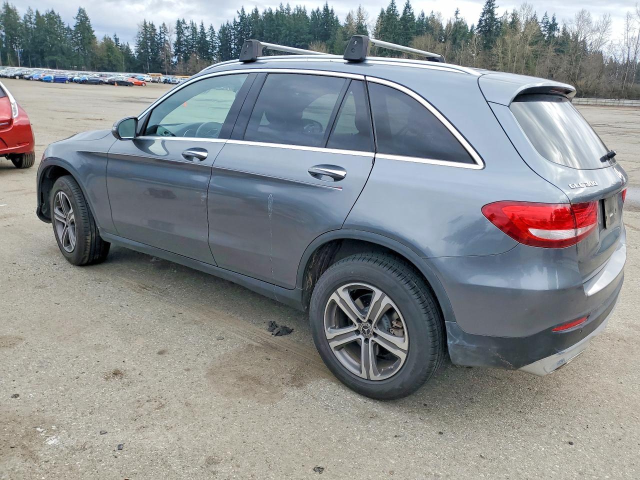 2018 Mercedes-Benz Glc 300 4Matic - zdjęcie 2
