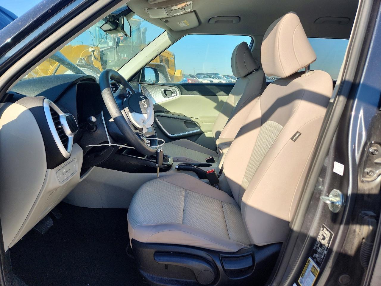 2022 Kia Soul Lx - zdjęcie 7