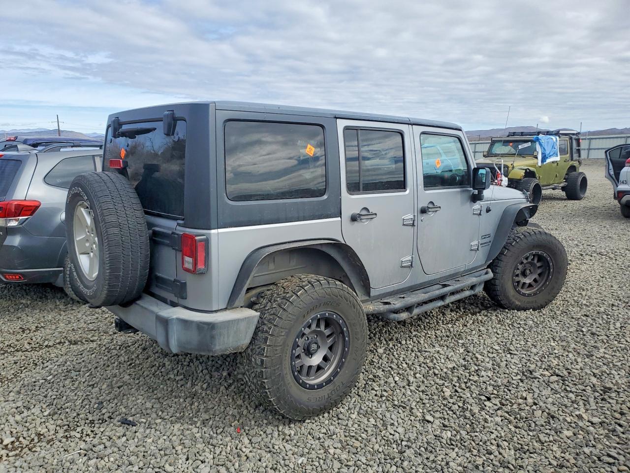 2016 Jeep Wrangler Unlimited Sport - zdjęcie 3