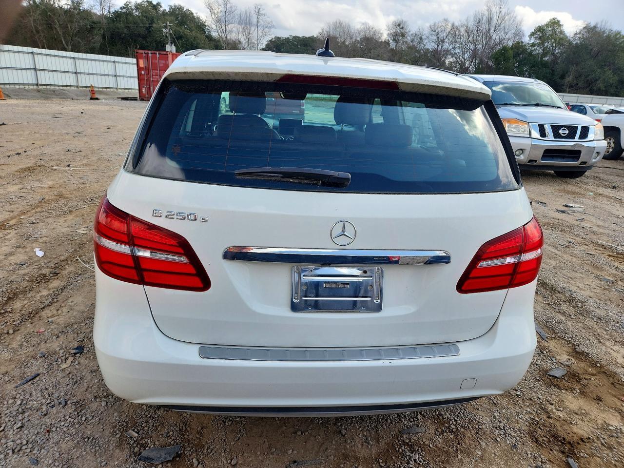 2016 Mercedes-Benz B 250E - zdjęcie 6