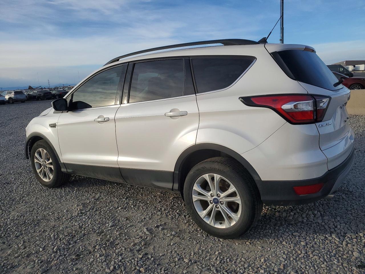 2018 Ford Escape Sel - zdjęcie 2