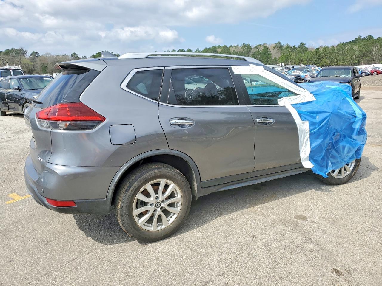 2020 Nissan Rogue S - zdjęcie 3