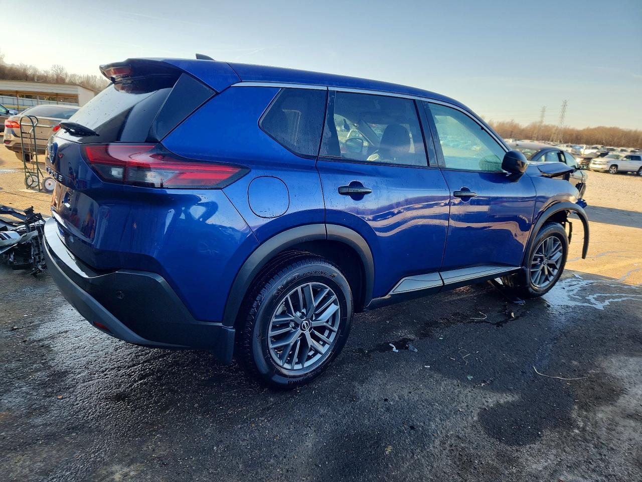 2022 Nissan Rogue S - zdjęcie 3