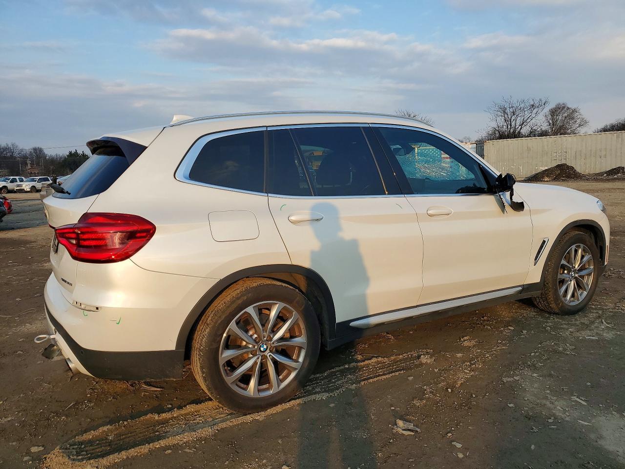 2018 BMW X3 xDrive30I - zdjęcie 3